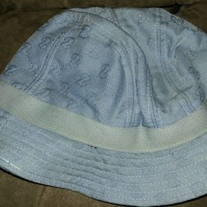 Gucci bucket hat